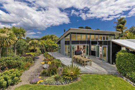 Photo of property in 218 Mcpike Road, Waimauku, 0883