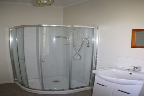 Photo of property in 11 Coopers Road, Dallington, Christchurch, 8061