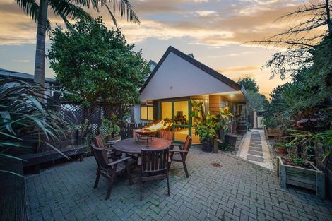 Photo of property in 2/23a Vincent Street, Howick, Auckland, 2014