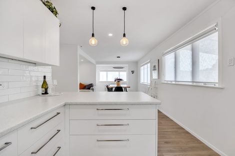 Photo of property in 15 Barry Avenue, Whakatane, 3120