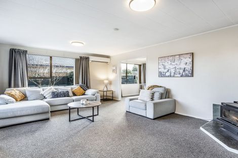 Photo of property in 2 Kent Place, Mosgiel, 9024