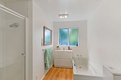 Photo of property in 201 Wairakei Road, Bryndwr, Christchurch, 8053