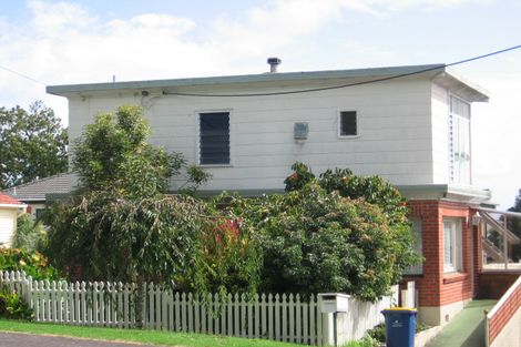 Photo of property in 10a Humphrey Kemp Avenue, Henderson, Auckland, 0612