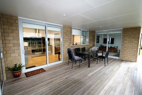 Photo of property in 35 Seascape Crescent, Waipu, 0582