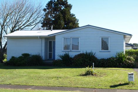 Photo of property in 18 Winthrop Way, Mangere East, Auckland, 2024