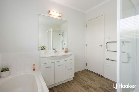 Photo of property in 14 Seafoam Place, Waihi Beach, 3611