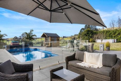 Photo of property in 47 Chamberlain Road, Bombay, 2675