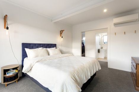 Photo of property in 22 Seamer Place, St Andrews, Hamilton, 3200