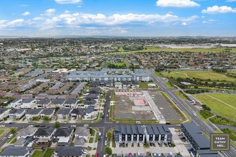 Photo of property in 6 Papa Takaro Lane, Flat Bush, Auckland, 2019