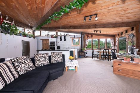 Photo of property in 121b Waimate North Road, Kerikeri, 0293