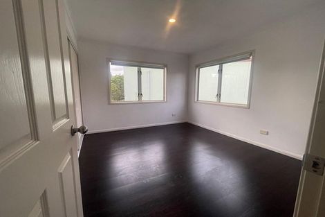 Photo of property in 3 Dainton Place, New Lynn, Auckland, 0600