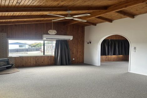 Photo of property in 8 Harrod Avenue, Foxton Beach, Foxton, 4815