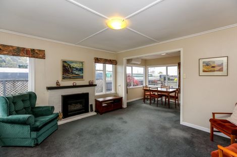 Photo of property in 153 Mangorei Road, Merrilands, New Plymouth, 4312