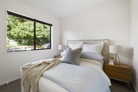 Photo of property in 2/8 Lingfield Street, Glenfield, Auckland, 0629