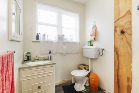 Photo of property in 43 Fox Street, Woodville, 4920