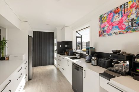 Photo of property in 166 Sandwich Road, St Andrews, Hamilton, 3200