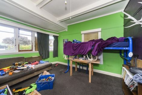 Photo of property in 12 Douglas Street, West End, Palmerston North, 4412