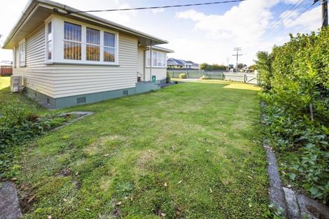 Photo of property in 25 Waihi Road, Hawera, 4610