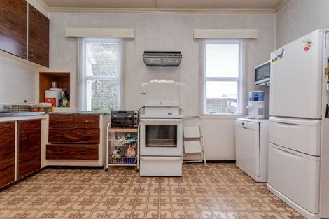 Photo of property in 36 Barraud Street, Dannevirke, 4930