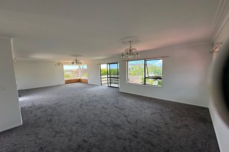 Photo of property in 8 Monet Grove, West Harbour, Auckland, 0618