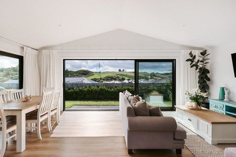 Photo of property in 4 Kokopu Lane, Ohauiti, Tauranga, 3112