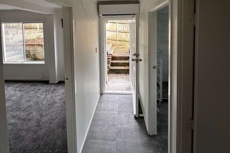 Photo of property in 2/42 Sheridan Drive, New Lynn, Auckland, 0600