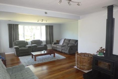 Photo of property in 27 Golders Road, Elderslea, Upper Hutt, 5018
