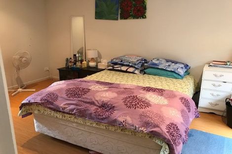 Photo of property in 1/23 Woodcote Drive, Glenfield, Auckland, 0629