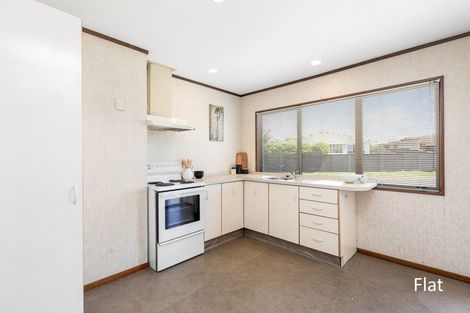 Photo of property in 5 Berwick Place, Mount Maunganui, 3116