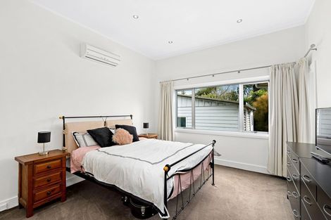 Photo of property in 53 Motu Road, Kumeu, 0891