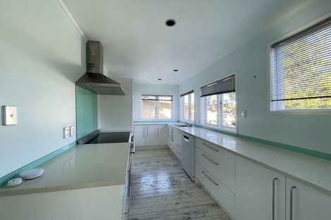 Photo of property in 30 Hythe Terrace, Mairangi Bay, Auckland, 0630