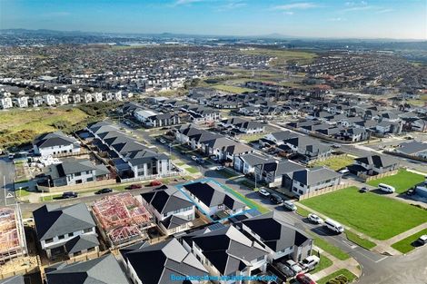 Photo of property in 2 Piki Street, Flat Bush, Auckland, 2019