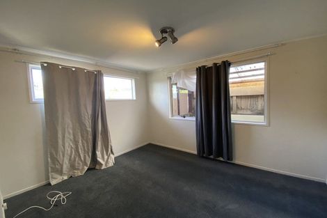 Photo of property in 8 Sabot Place, Massey, Auckland, 0614