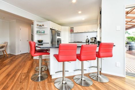 Photo of property in 12 Ilex Place, Totara Heights, Auckland, 2105
