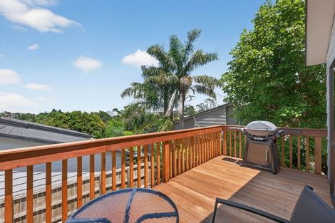 Photo of property in 2/31 Verran Road, Birkenhead, Auckland, 0626