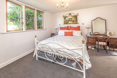 Photo of property in 12 Tarata Street, Saint Johns Hill, Whanganui, 4501