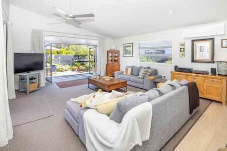 Photo of property in 19 Shalimar Place, Huntington, Hamilton, 3210