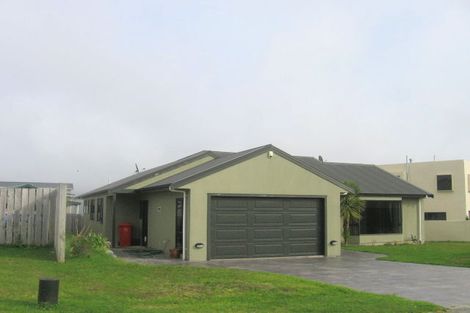Photo of property in 15 Doncaster Terrace, Ascot Park, Porirua, 5024
