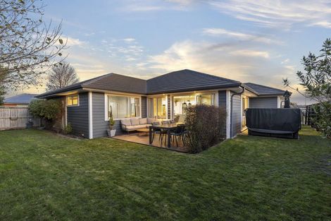 Photo of property in 14 Greenwich Street, Halswell, Christchurch, 8025