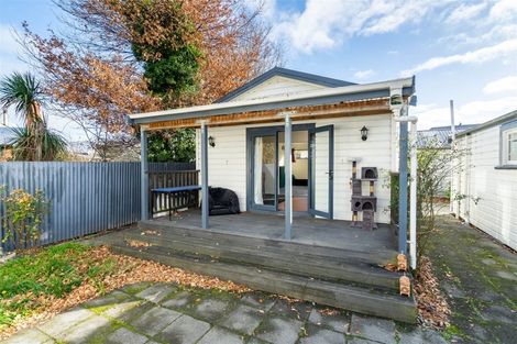 Photo of property in 102 Johnson Street, Milton, 9220