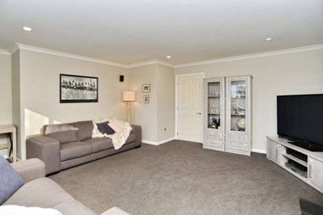 Photo of property in 8 Sonia Place, Casebrook, Christchurch, 8051