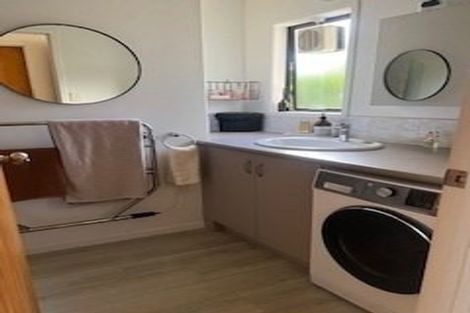 Photo of property in 422 Otumoetai Road, Otumoetai, Tauranga, 3110