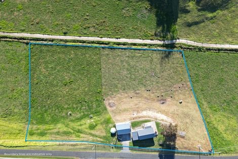 Photo of property in 92 Ohinepanea Road, Pukehina, Te Puke, 3186