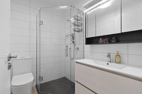 Photo of property in 1/97b Mokoia Road, Birkenhead, Auckland, 0626