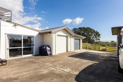 Photo of property in 37 Allan Road, Burgess Park, New Plymouth, 4371