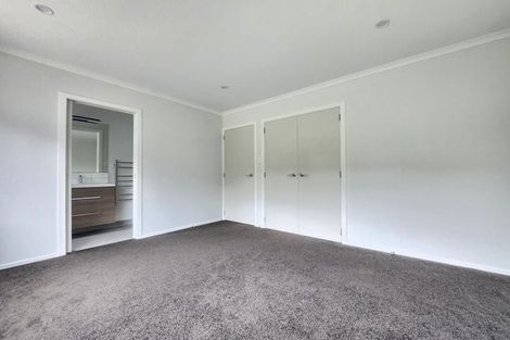 Photo of property in 28a Redwood Avenue, Tawa, Wellington, 5028