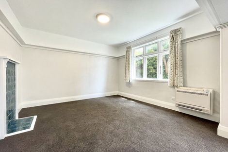 Photo of property in 45a-b Rawhiti Terrace, Kelburn, Wellington, 6012