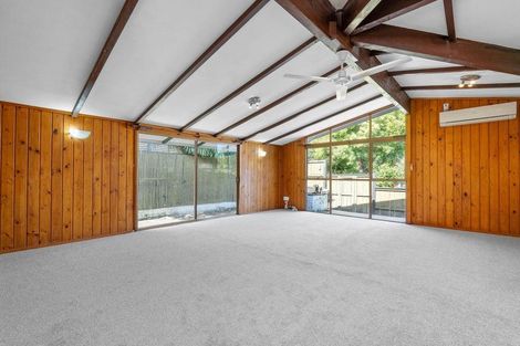 Photo of property in 13 Reynolds Place, Torbay, Auckland, 0630