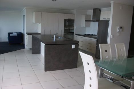 Photo of property in 12/72e Devonport Road, Tauranga, 3110