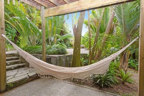 Photo of property in 733 Scenic Drive, Henderson Valley, Auckland, 0612